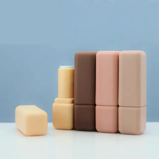 Lip Packaging Tubes