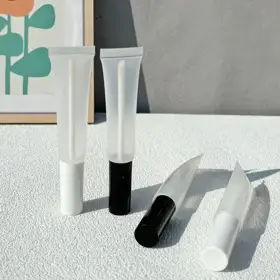 Lip Packaging Bottles