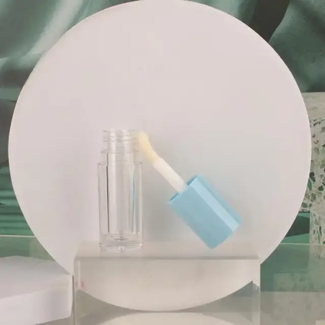 Lip Packaging Tubes view 2